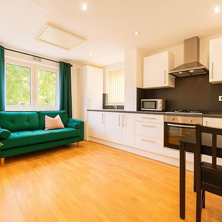One Bedroom Apartment In City Centre Cardiff Esterno foto